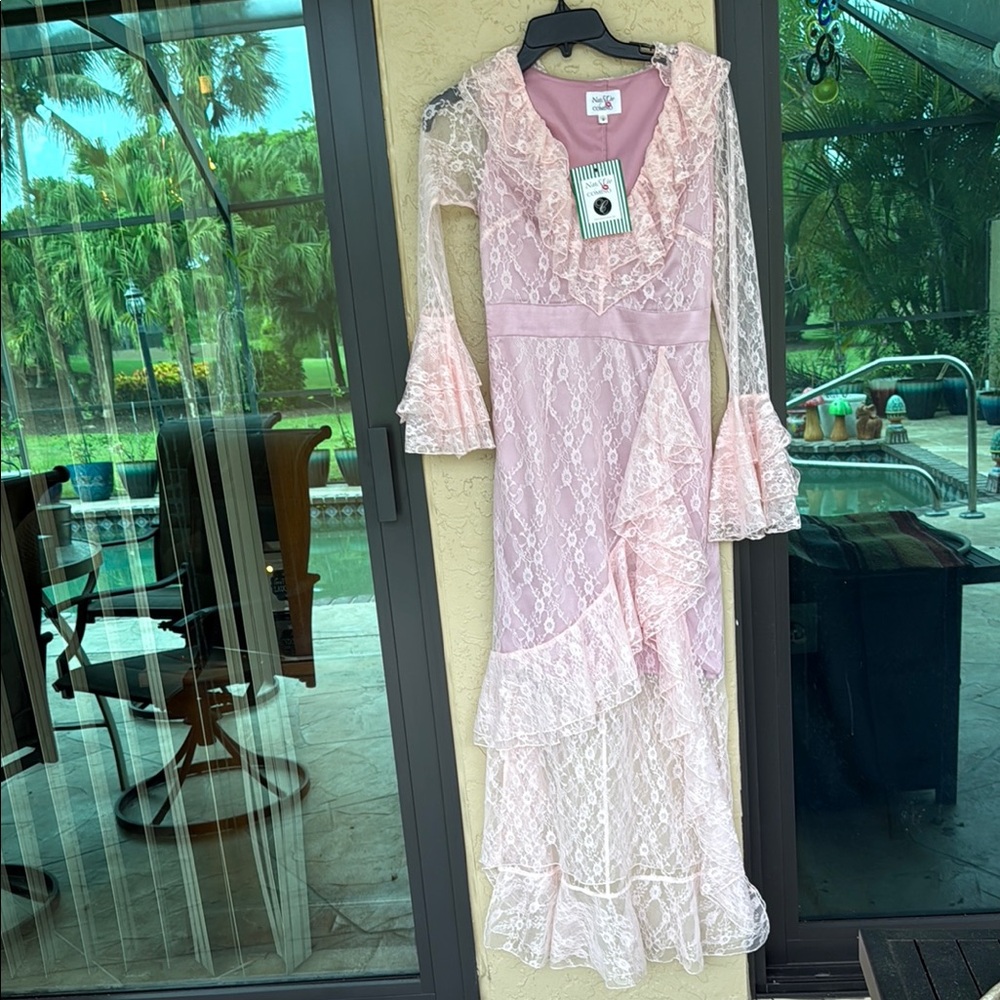 Elegant Long Sleeve Pink Lace Dress